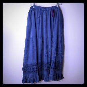 Boho rayon crepe skirt with lace, lined